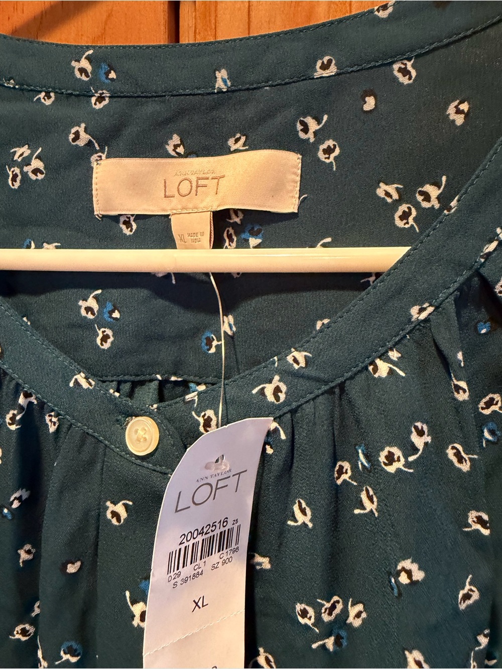 LOFT Teal Floral Sleeveless Blouse - Picture 2 of 3